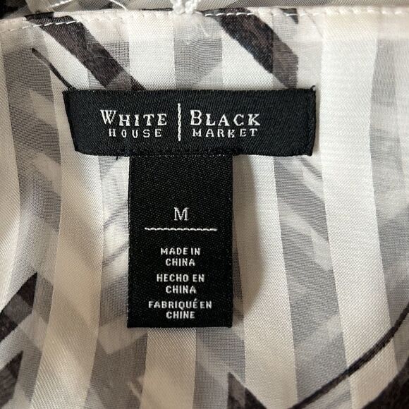LIKE NEW White House Black Market blouse - Picture 5 of 7